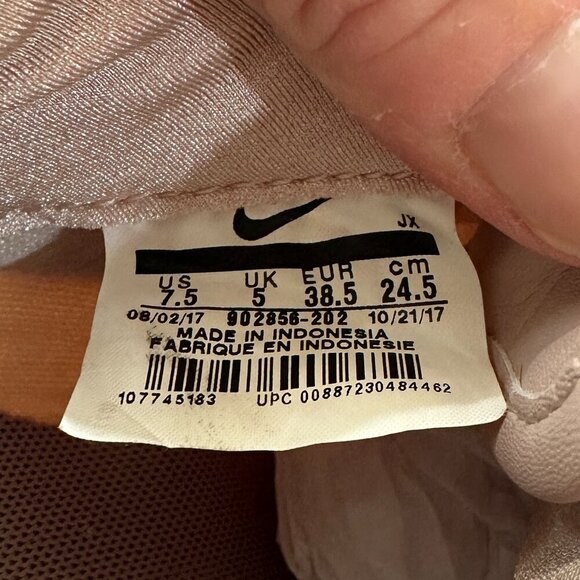 RARE NIKE Velour / Velvet Blush Pink Sneakers Tennis Shoes Size 7.5 - Picture 10 of 10